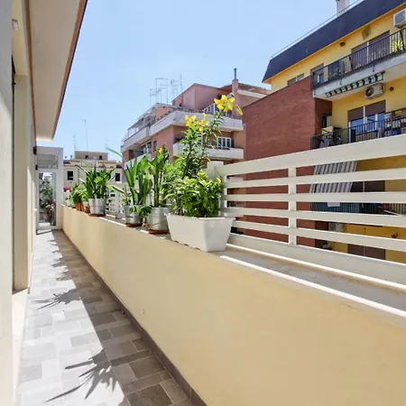 Elegantis Terrazze Al Vaticano - Your Chic Retreat In * Рим