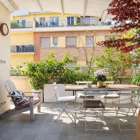 شقة Elegantis Terrazze Al Vaticano - Your Chic Retreat In روما