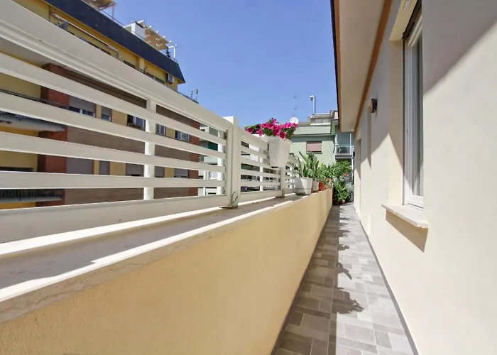 Elegantis Terrazze Al Vaticano - Your Chic Retreat In Lejlighed